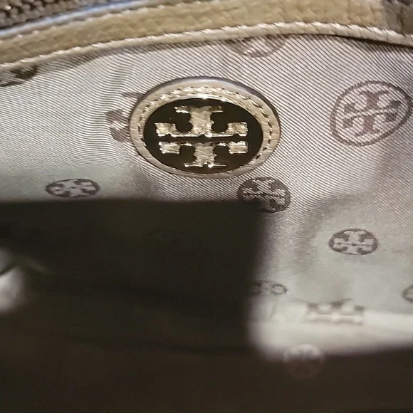 Tory Burch EUC Leather Flap Saddle Bag - Picture 13 of 16